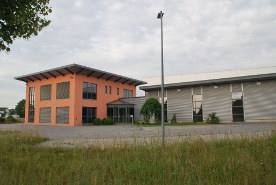 Neue Niederlassung bei Kassel, Vergrößerung der Niederlassung Padborg und Standortverlagerund nach Wörth an der Isar.