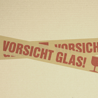 Warnklebeband aus Papier Vorsicht Glas, rot auf braun Warnklebeband aus Papier Vorsicht Glas, rot auf braun